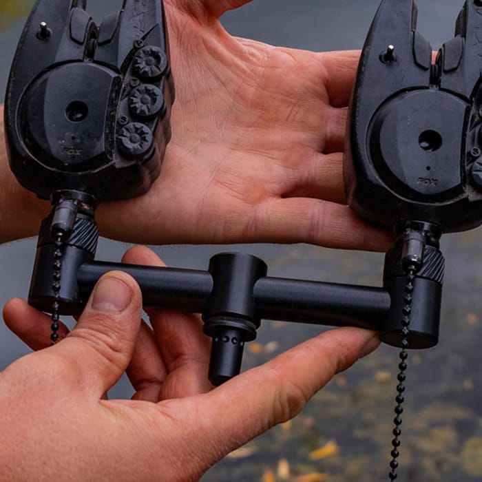 Fox Black Label QR Buzzer Bar 2 Rod In Use 5