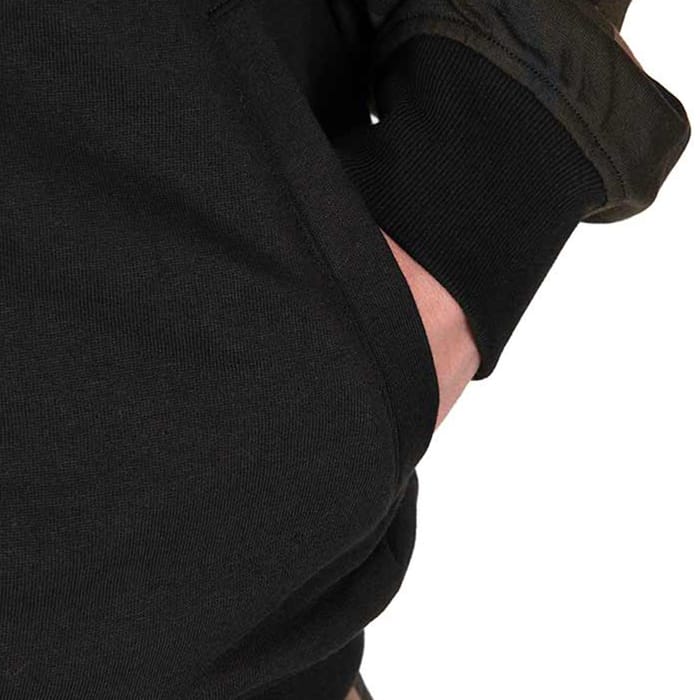 Fox Camo Logo Lightweight Quatre Zip Fleece Close Up 1