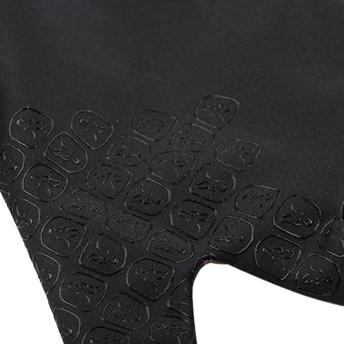Fox Camo Thermal Fishing Gloves Close Up Palm