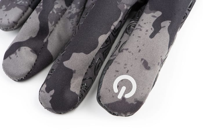Fox Rage Camo Thermal Fishing Gloves Close Up 1