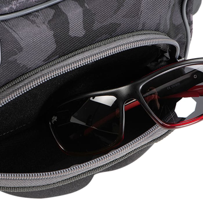 Fox Rage Voyager Camo Medium Carryall Close Up 3