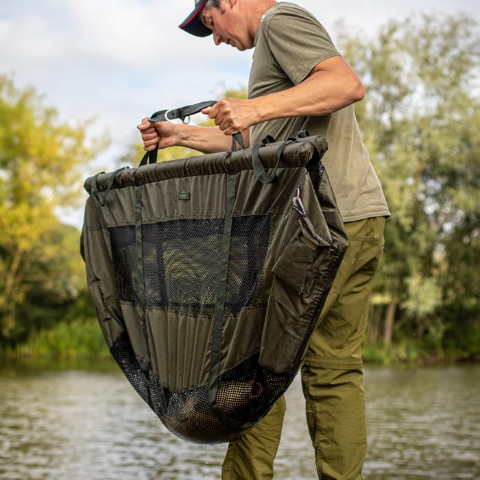 Fox STR Floatation Weigh Sling In Use 1