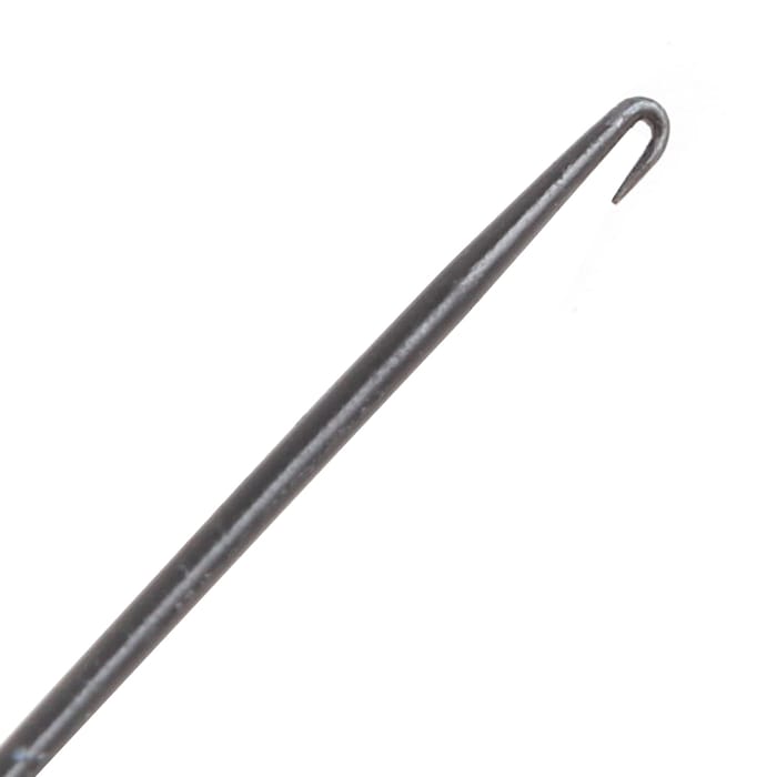 Gardner Hard Bait Stringer Needle Close Up