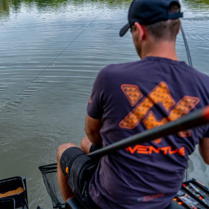 Guru A-Class Power Margin Pole 8m In Use 3
