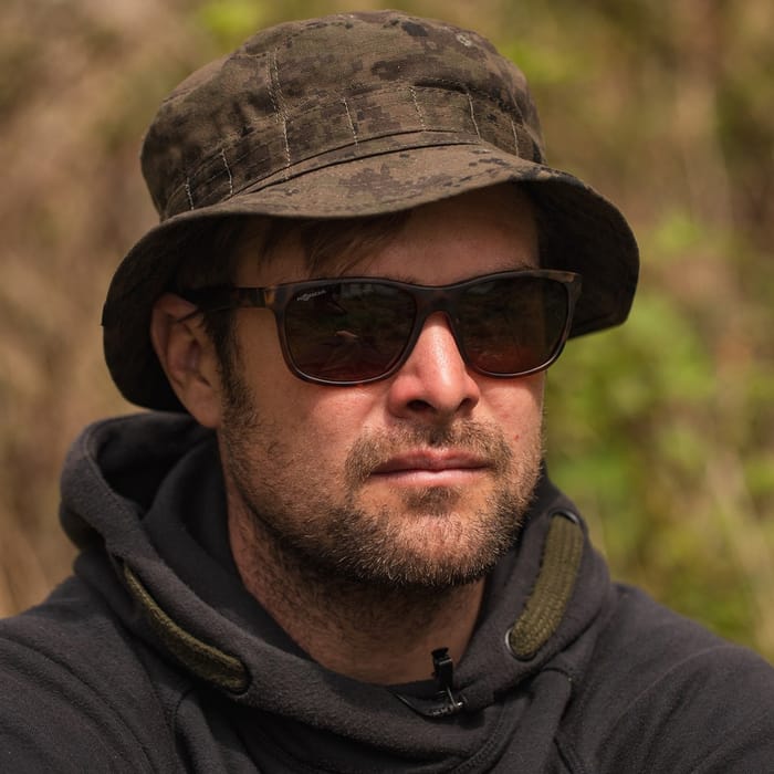 Korda Classics 0.75 Brown Lens Fishing Sunglasses In Use 4