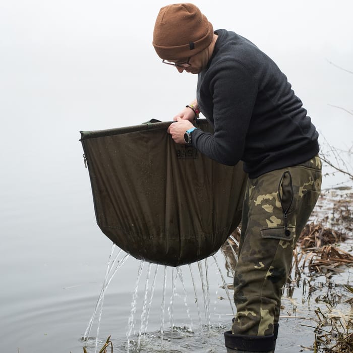 Korda Basix Fishing Weigh Sling In Use 3