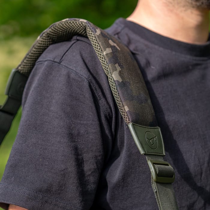 Korda Compac Dark Kamo Cool Bag X-Large Close Up 2