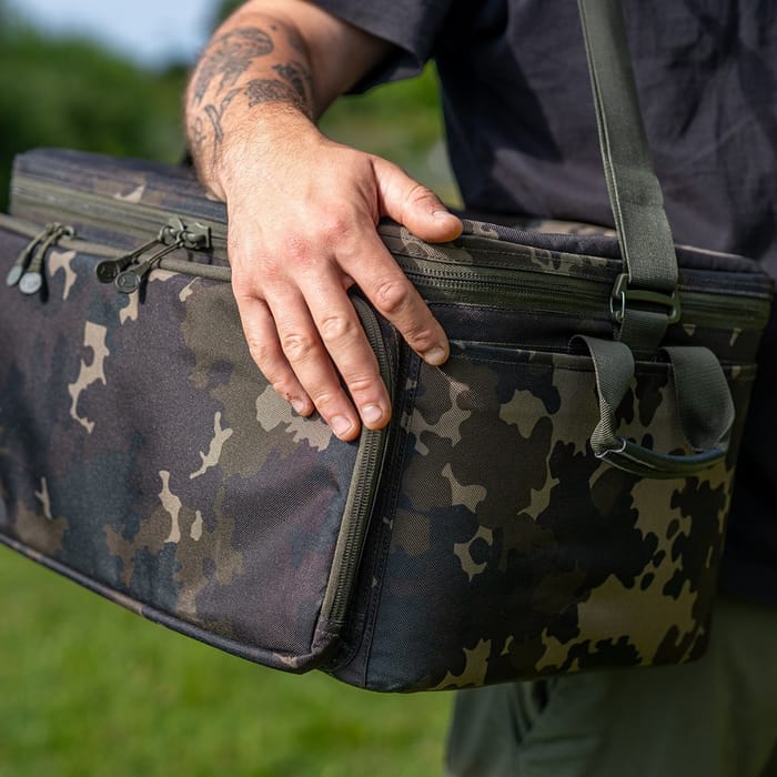 Korda Compac Dark Kamo Cool Bag X-Large Close Up 5