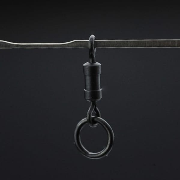 Korda Chod Fishing Swivel In Use Example