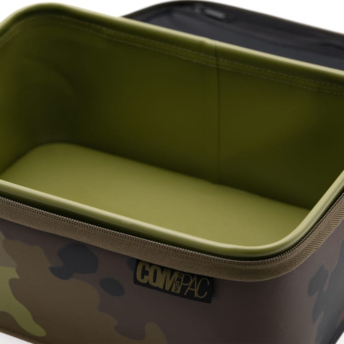 Korda Compac Fishing Kamo 220 Open Close Up