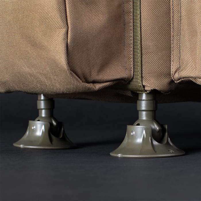 Korda Compac Small Framed Fishing Carryall Close Up 1