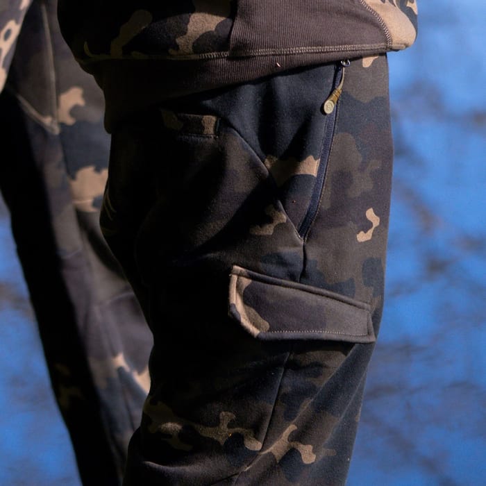 Korda Heavy Dark Kamo Fishing Joggers In Use 2