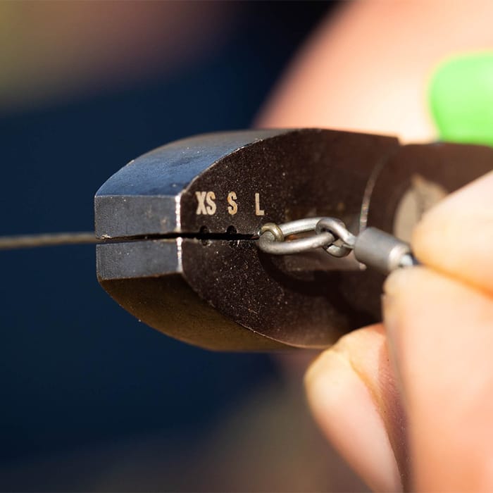Korda Mini Krimp Fishing Tool In Use 1