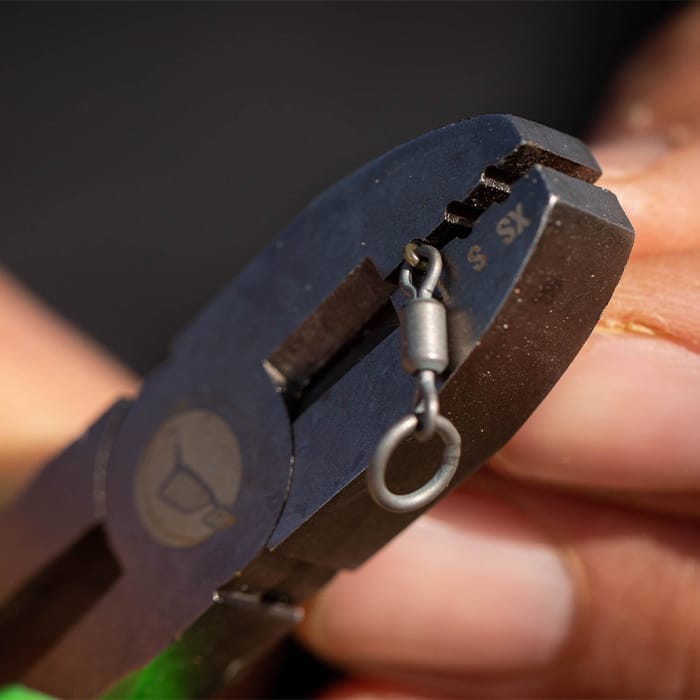 Korda Mini Krimp Fishing Tool In Use 2