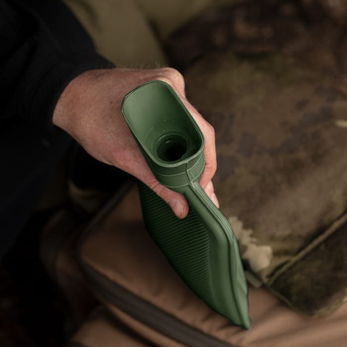 Korda Thermakore Fishing Hot Water Bottle In Use 4