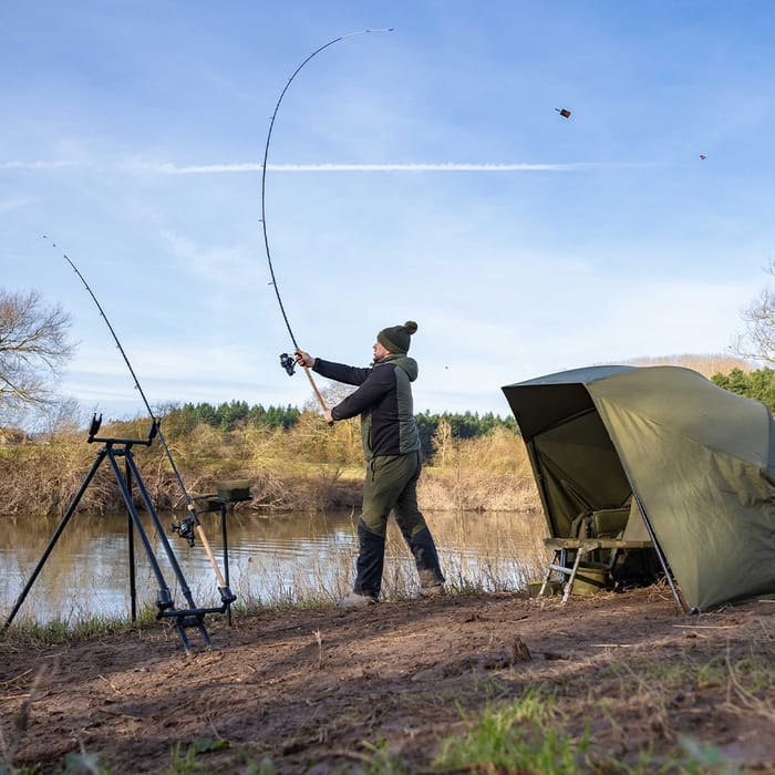 Korum 3K Barbel Rod In Use 4