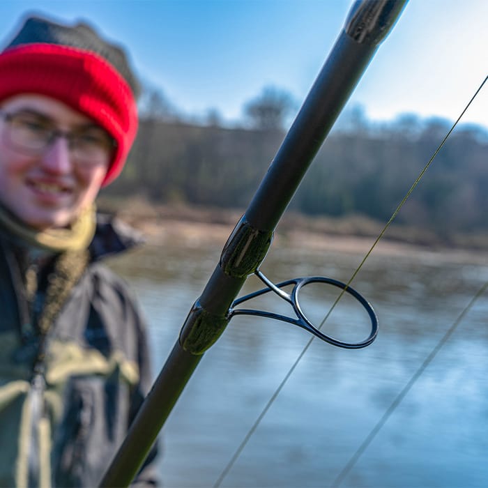 Korum Bopper Bait Up Spod Fishing Rod In Use 3