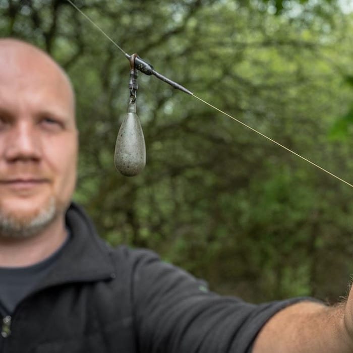 Korum Camo Bolt & Run Fishing Rig Kit Small In Use 3