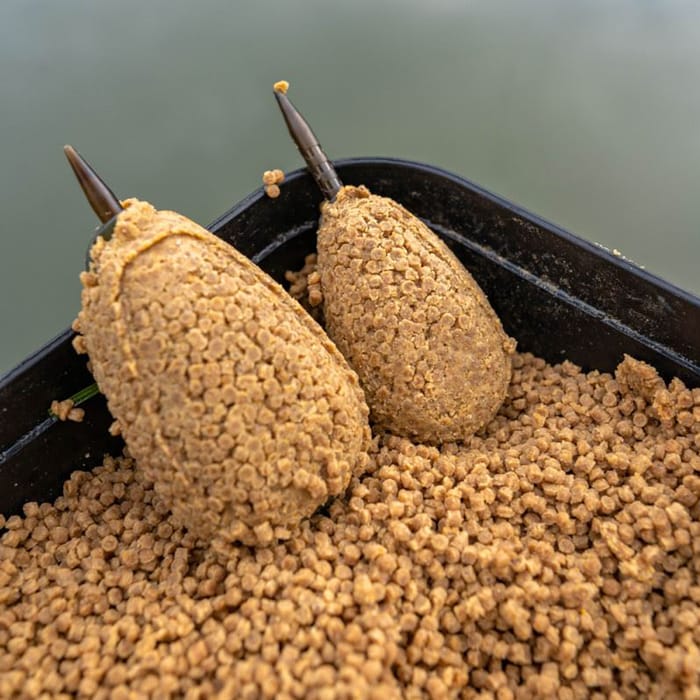 Korum Camo Method Fishing Feeder In Use 5