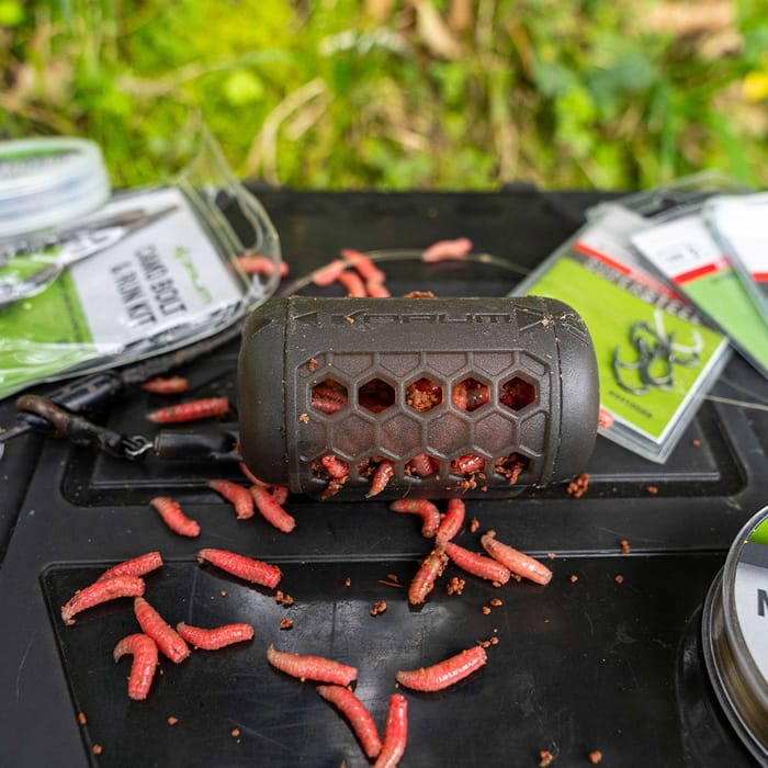 Korum Combi Fishing Feeder 2