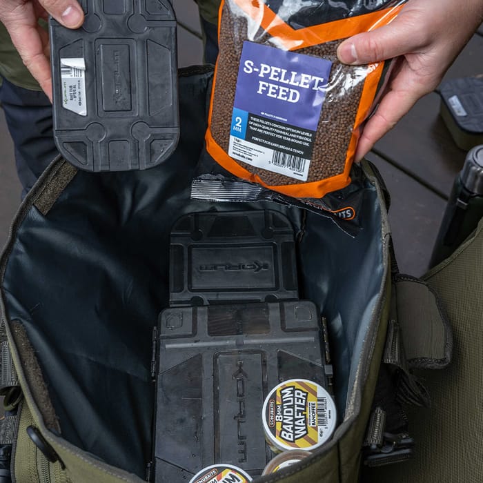 Korum Progress Bait & Bits Bag 25L Close Up 4