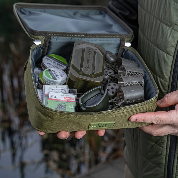 Korum Progress Hardcase Pouch 4L 3