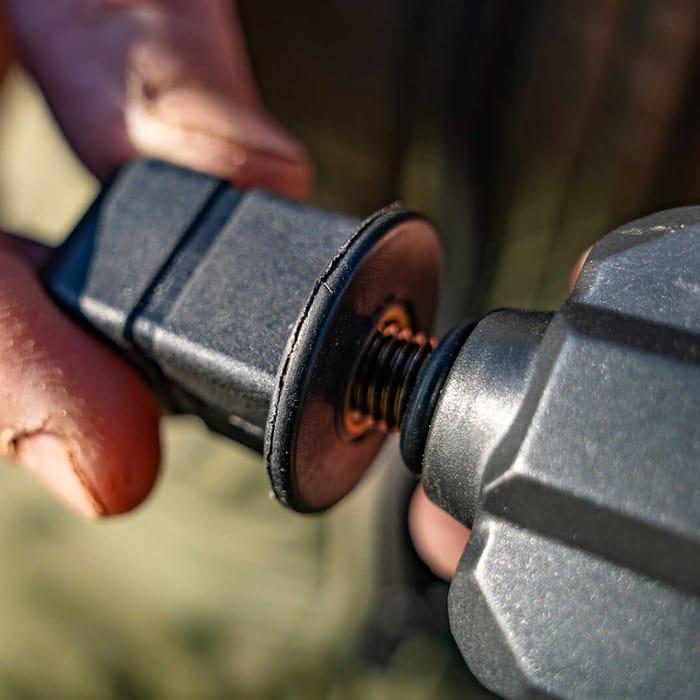 Korum Quick Release Adaptor In Use 3