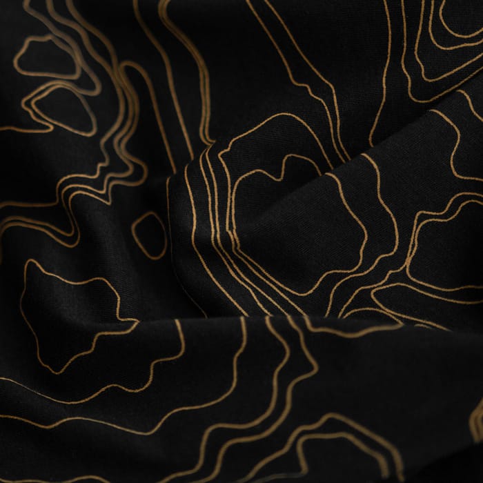Kumu Contour Tee T-Shirt Close Up 2