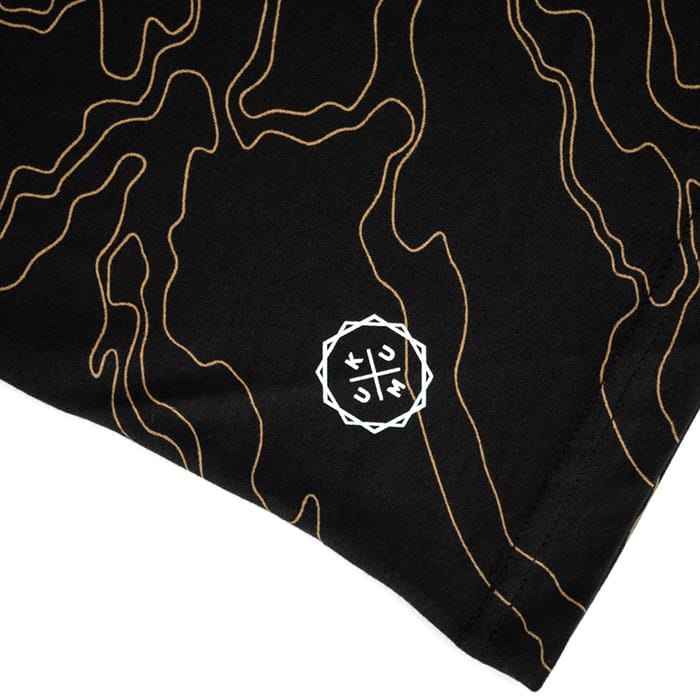 Kumu Contour Tee T-Shirt Close Up 4