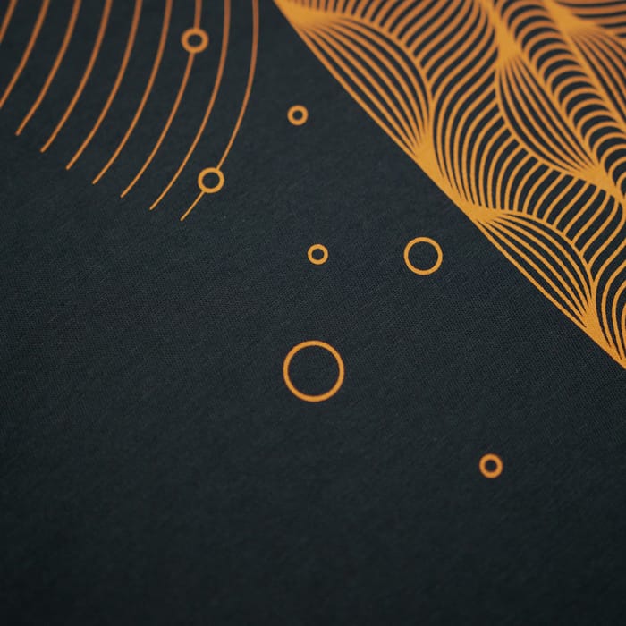 Kumu Ripples Tee T-Shirt Close Up 2