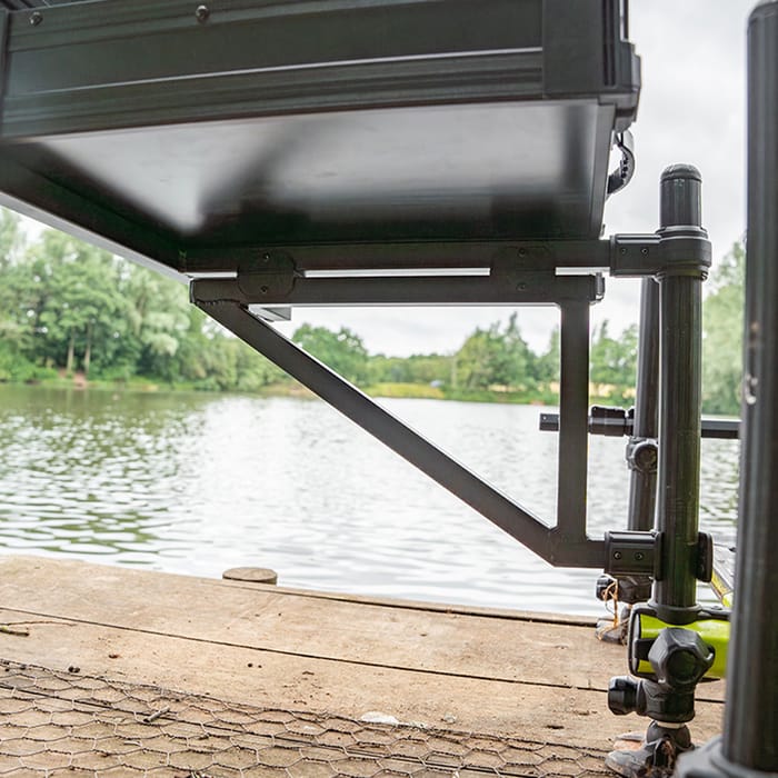 Matrix Pro Rigid Feeder Tray In Use 2