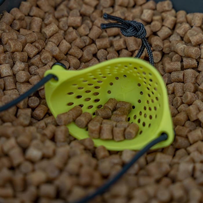 Matrix SLIK Fishing Catapults In Use 2
