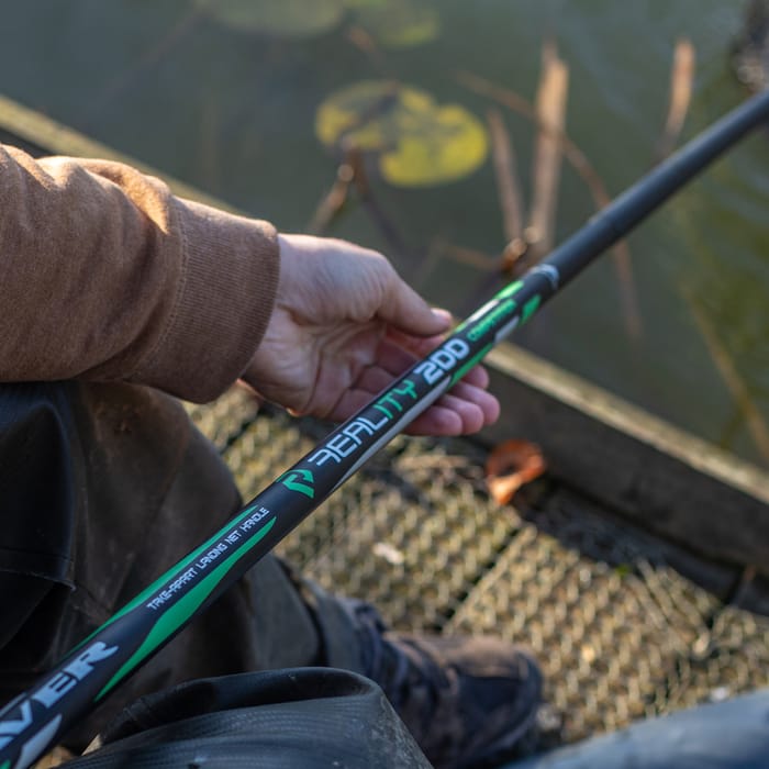 Maver Reality Landing Net Handle In Action 3