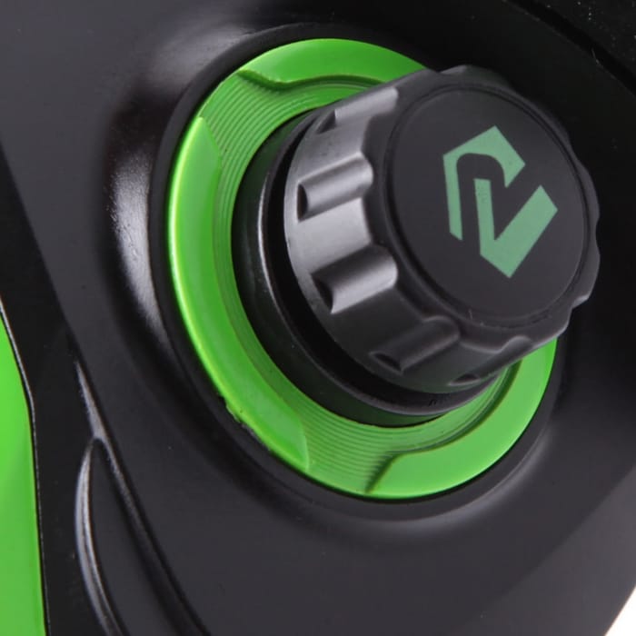 Maver Reality Reel Close Up 5