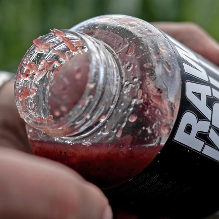 Munch Baits Raw Krill Liquid 500ml In Use 1