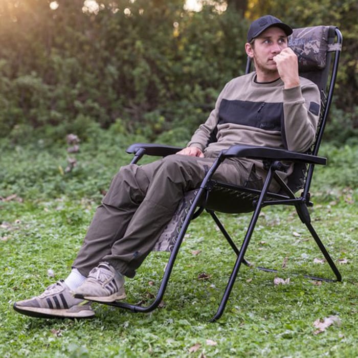 Nash Bank Life Hi-Back Lounger Chair In Use 1