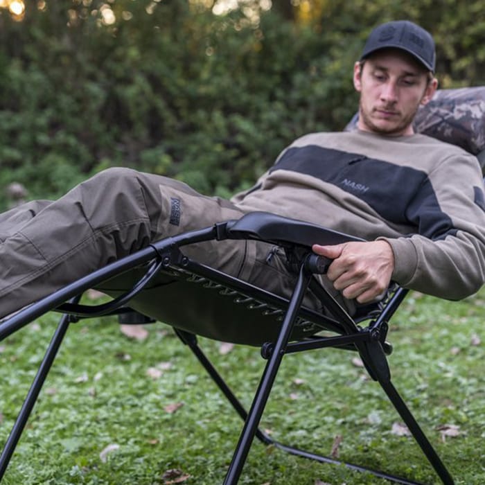 Nash Bank Life Hi-Back Lounger Chair In Use 2