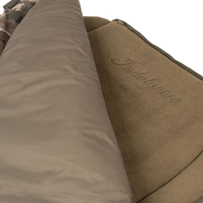 Nash Indulgence 4 Leg Junior Sleep System Camo