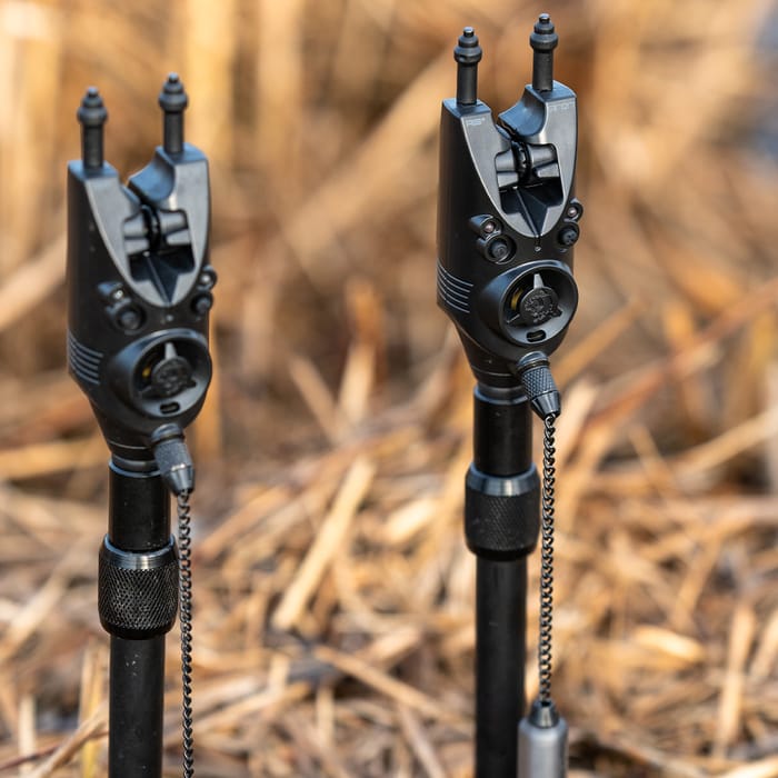 Nash Siren R3+ Fishing Bite Alarm Presentation Sets In Use 10