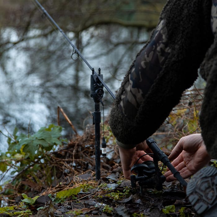 Nash Siren R3+ Fishing Bite Alarm Presentation Sets In Use 6