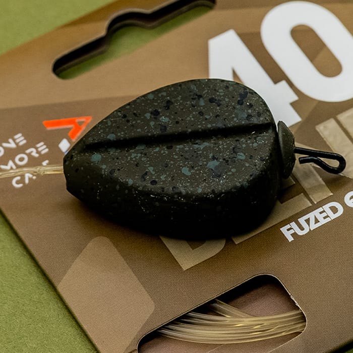 OMC Blend Fuzed QC Fishing Leader Close Up 6