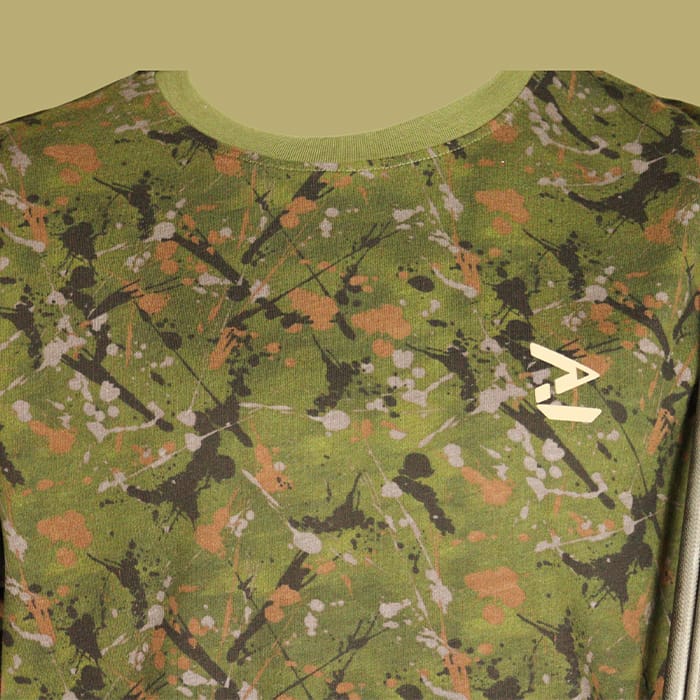 OMC Signature Splash Camo Fishing T-Shirt Close Up