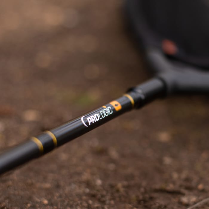 Prologic Classic Carbon Landing Net Lifestyle 3