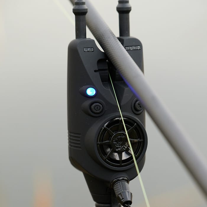 Nash R4 Bite Alarm Presentation Set In Use 19