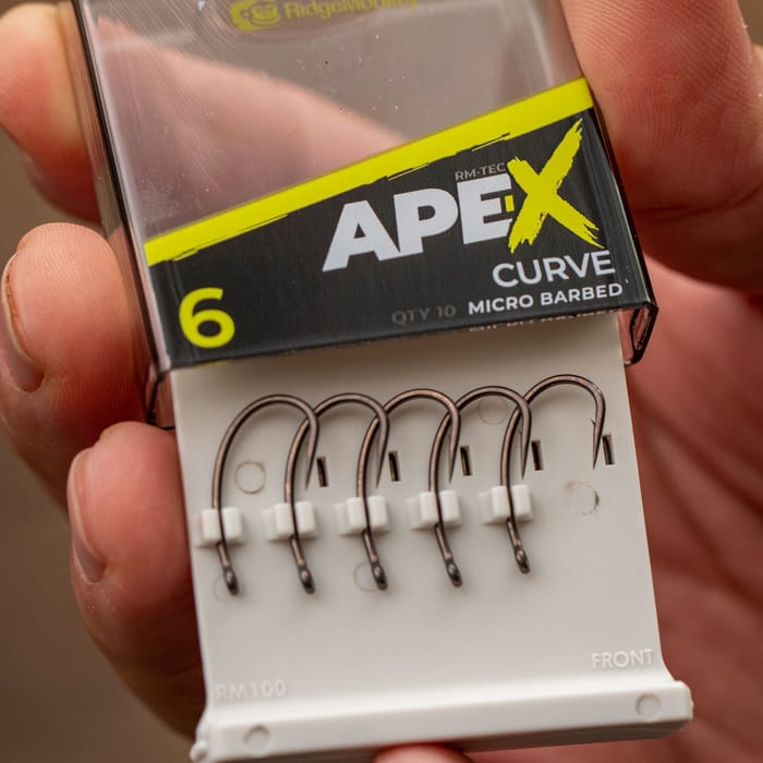 RidgeMonkey Ape-X Curve Hooks Barbed IN Use  2