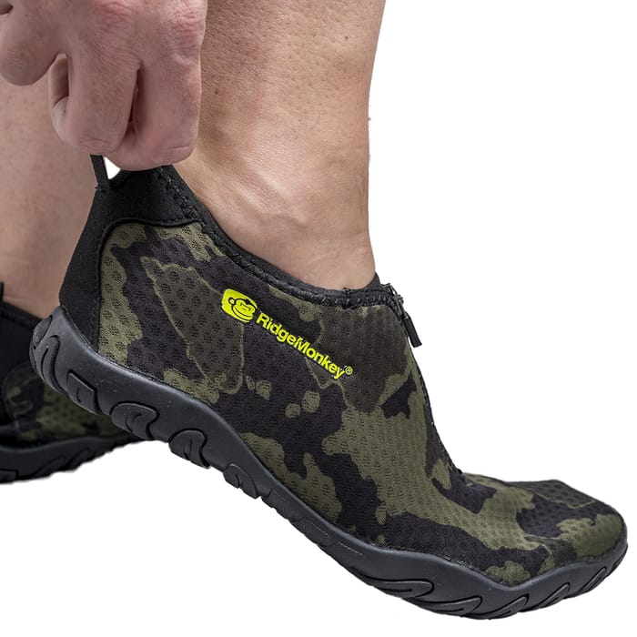 RidgeMonkey APEarel Dropback Aqua Shoes Camo 3