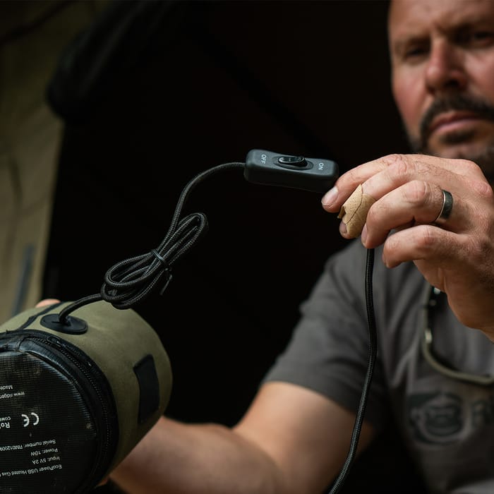 RidgeMonkey EcoPower USB Heated Gas Canister Fishing Cover In Use 6