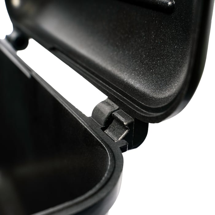RidgeMonkey Multi-Purpose Fishing Pan And Griddle Set Hinge