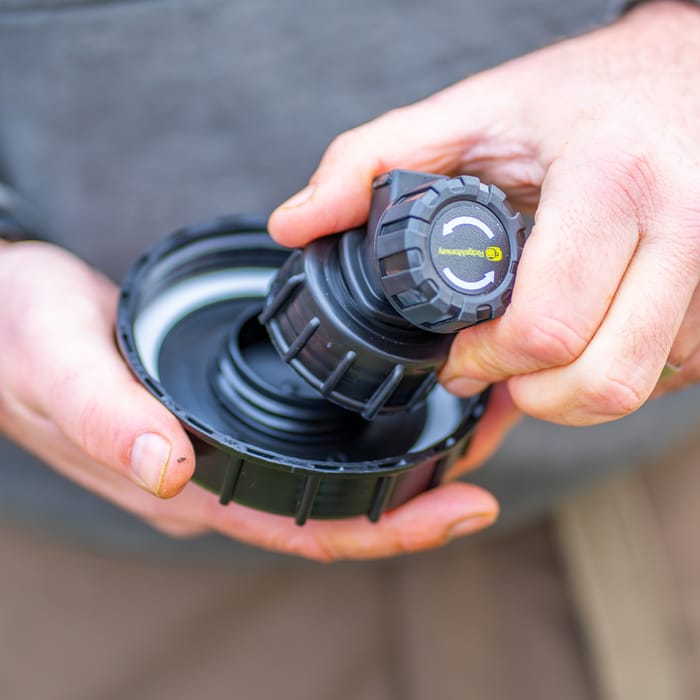 RidgeMonkey SpeedFlo Heavy Duty Water Carrier In Use 3