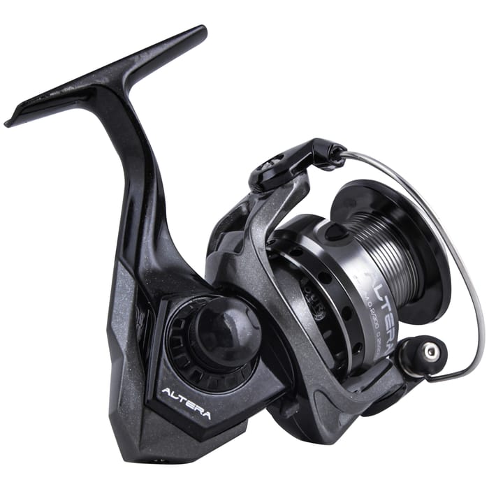 Savage Gear Medium Lure  Okuma ATE Reel